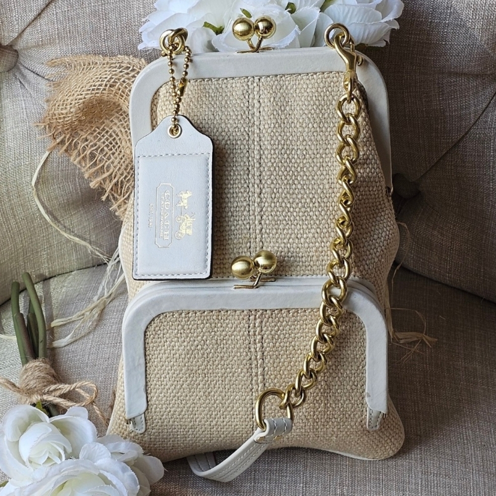 Coach Limited Edition Bleeker Street Double Kisslock Shoulder Bag ( 39 of 70 )